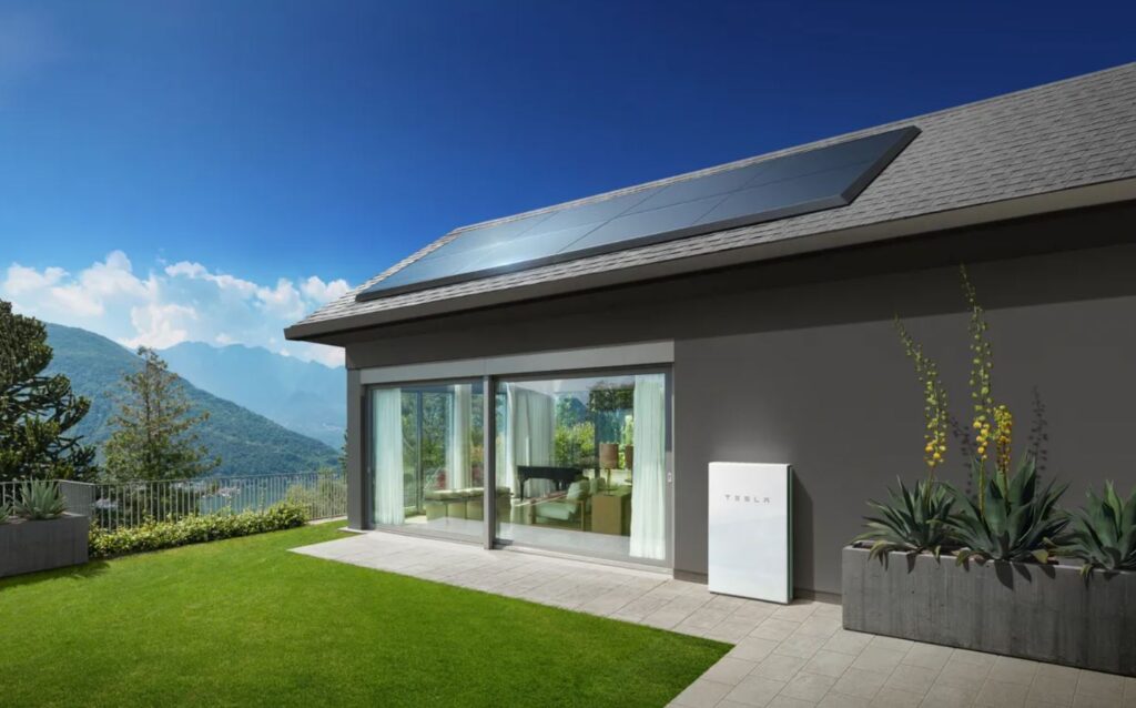 Tesla Powerwall ve Güneş Enerjisi: Yedek Jeneratörden Daha Ekonomik Bir Çözüm!