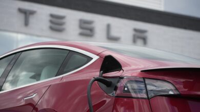 Tesla, Yöneticilere 2,5 milyar Dolar Öderken Hiç Vergi Ödemedi!