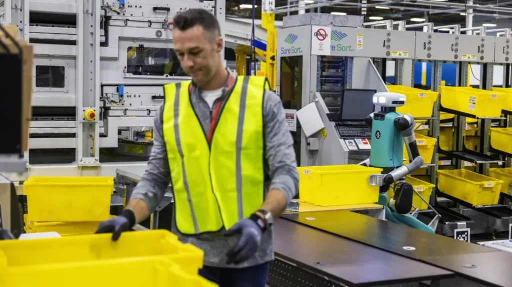 Amazon'un Robot Sayısı Artarken, İşçiler Gelecekleri Konusunda Endişeleniyor!