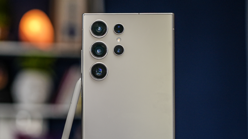 Samsung Galaxy S25 Ultra Devasa Kamera Yükseltmeleriyle Geliyor!