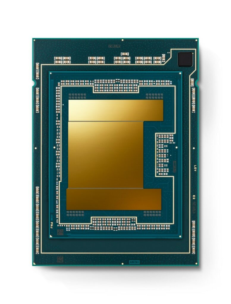 Intel, 144'e Kadar E-çekirdeğe Sahip Xeon 6 İşlemcilerini Tanıttı!