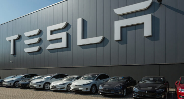 Tesla Teslimatları İkinci Çeyrekte Art Arda Düşüş Gösterdi!