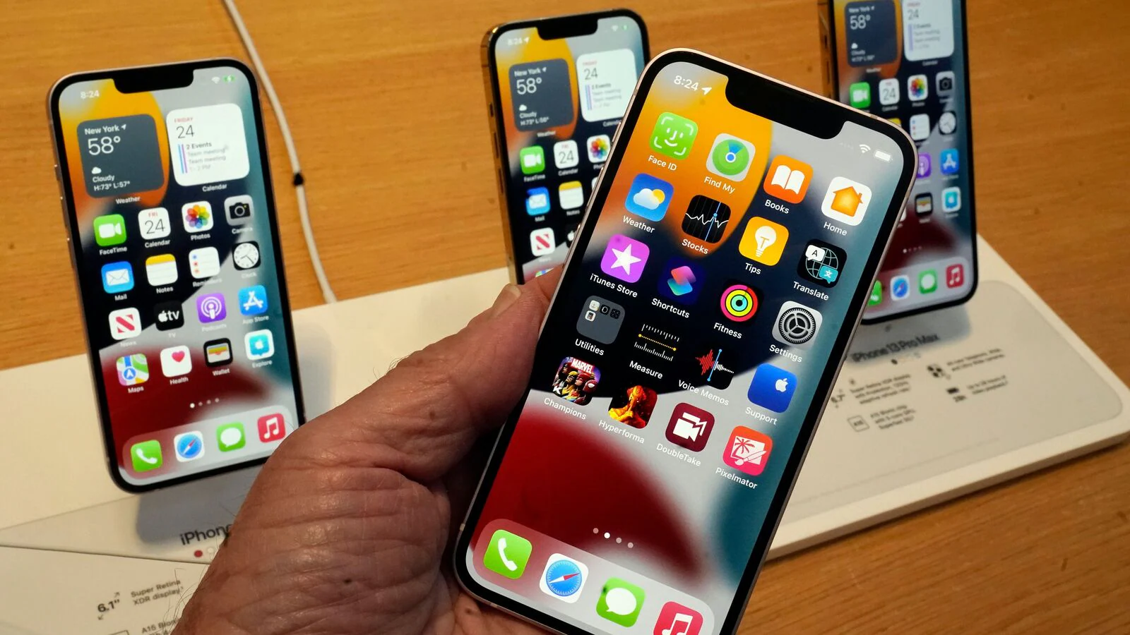 iPhone 17 Serisinin 24 MP Selfie Kamerasına Sahip Olacağı Söyleniyor