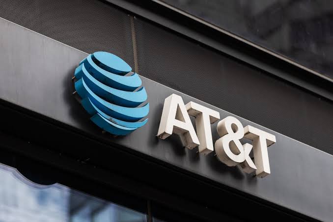 AT&T, Corning ile 1 milyar dolarlık fiber anlaşması duyurdu