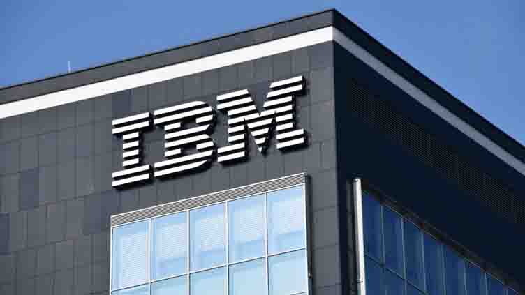 IBM, genAI rekabeti kızışırken işletmeler için yeni AI modelleri üretmeye devam ediyor