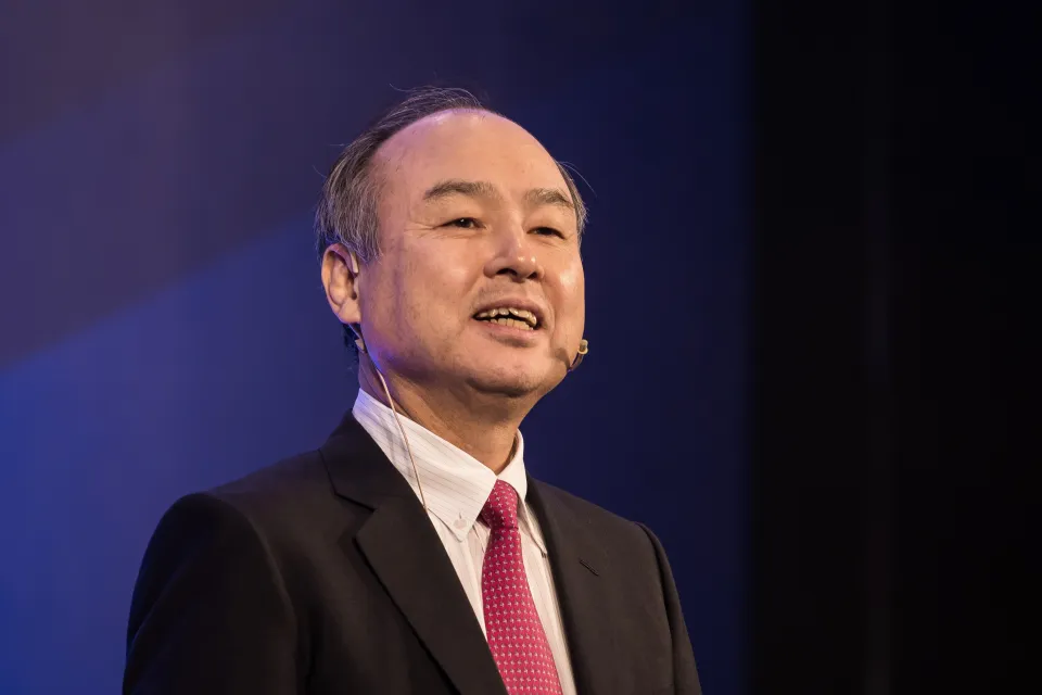 SoftBank'ın Oğlu, 2035'e kadar yapay süper zekanın var olacağını söylüyor