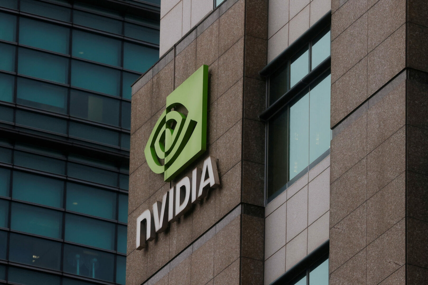 Çin'in Ticaret Bakan Yardımcısı, NVIDIA Üst Düzey Yöneticisi ile Görüştü!