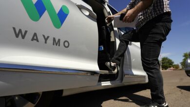 Waymo, Los Angeles'ta Otonom Taksi Servisini Başlattı!